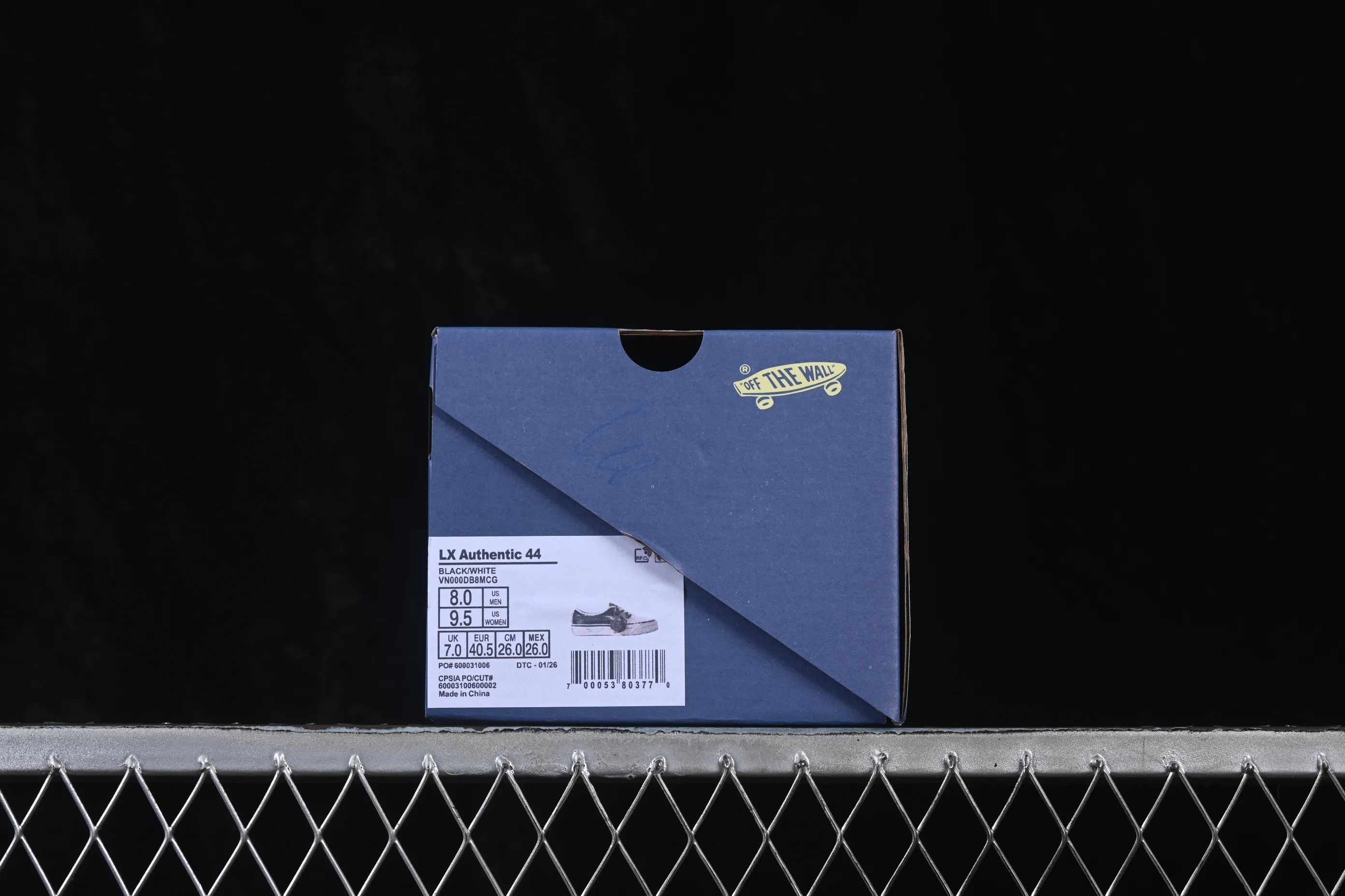 All categories Vans Vans series Vans Low Vans low-top Vans Authentic 44 Vans high-end branch low-top casual skateboard shoes VN000DB8MCG